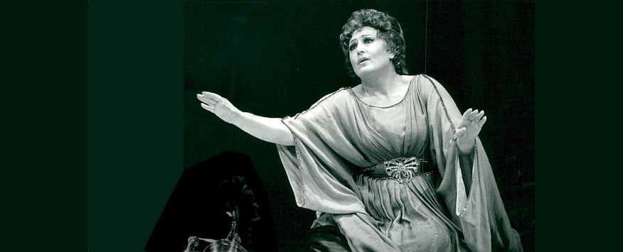 Άννα Τόμοβα Σίντοφ, Γκαλά Όπερας