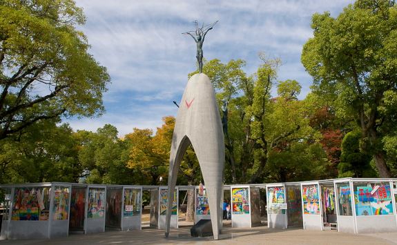 60 χρόνια από τη λήξη του Β' Παγκοσμίου Πολέμου,  ε' συναυλία